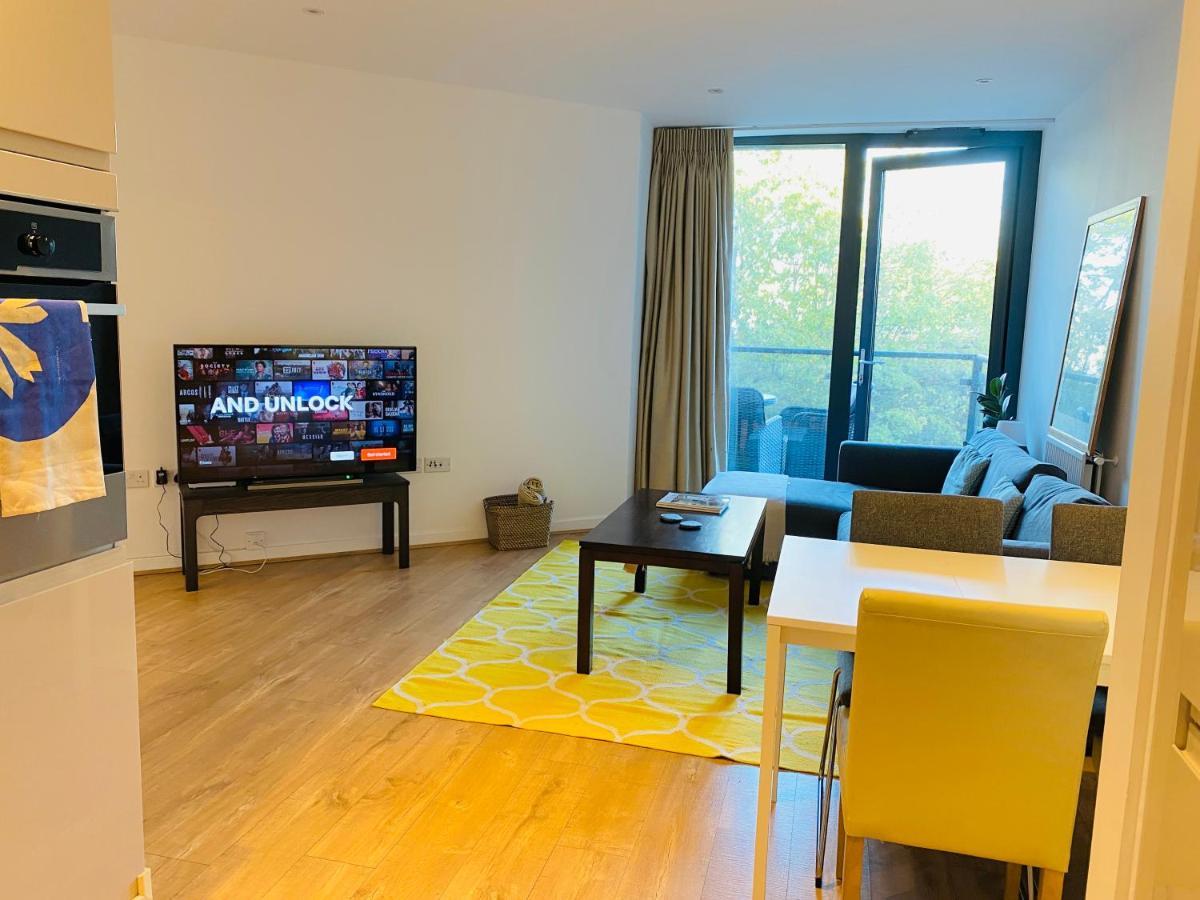 Spacious Two Bedroom Apartment In Balham London Kültér fotó